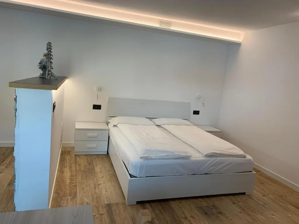 Chalet dal Grant Livigno 0*,  Italia